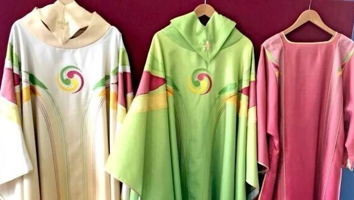 Piotrkowska firma uszyła szaty dla papieża