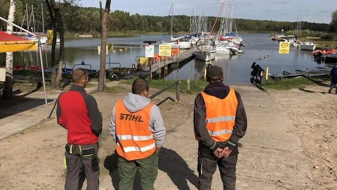 Aresztanci posprzątali 