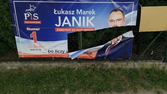 Zniszczono banery piotrkowskiego polityka