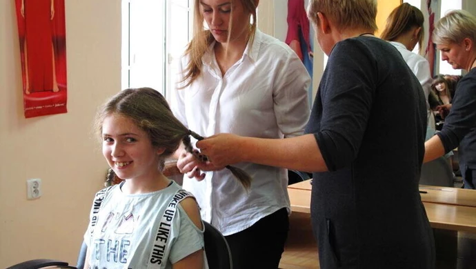 Możesz się ostrzyc, możesz pomóc