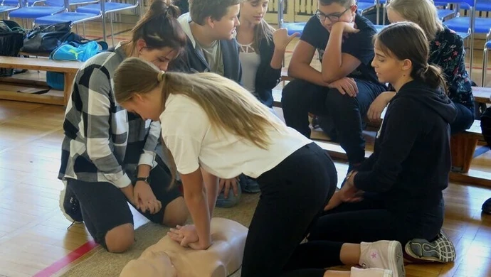 Uczyli się udzielać pierwszej pomocy. Znów chcieli pobić rekord 