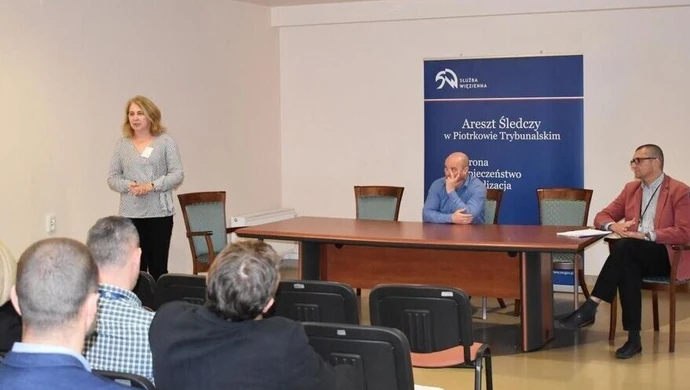 Pracownicy aresztu wiedzą, jak postępować z niepełnosprawnymi osadzonymi