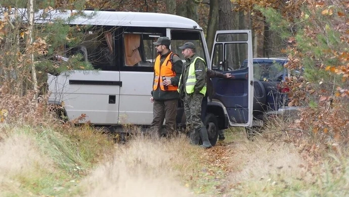 Strażnicy leśni odnaleźli zaginionego mężczyznę