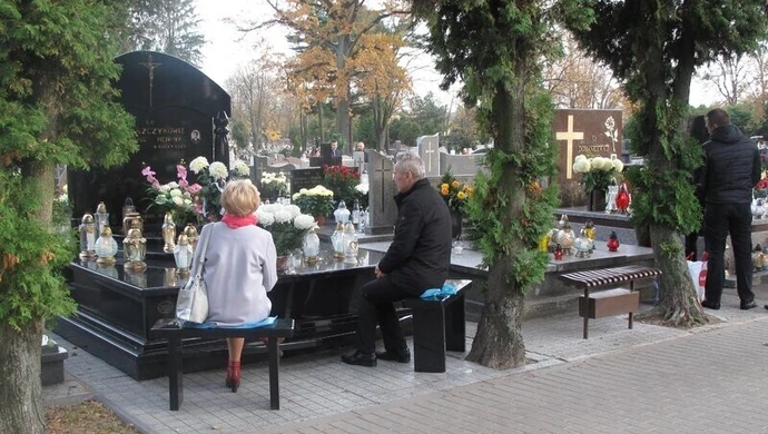 Piotrkowianie pamiętają o zmarłych