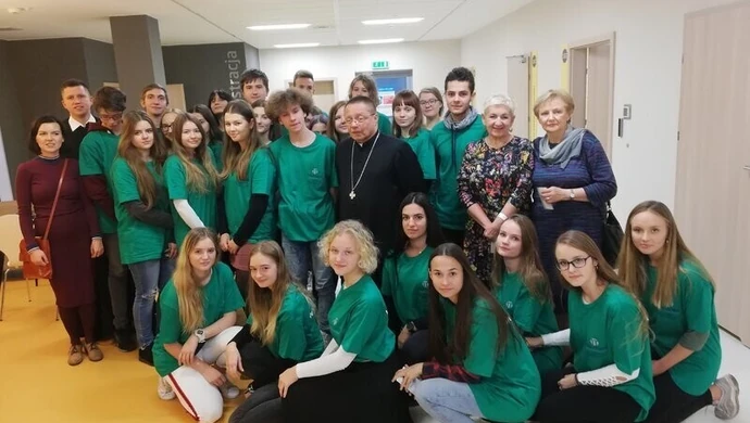 Ksiądz arcybiskup Grzegorz Ryś odwiedził Szpital Onkologiczny w Tomaszowie