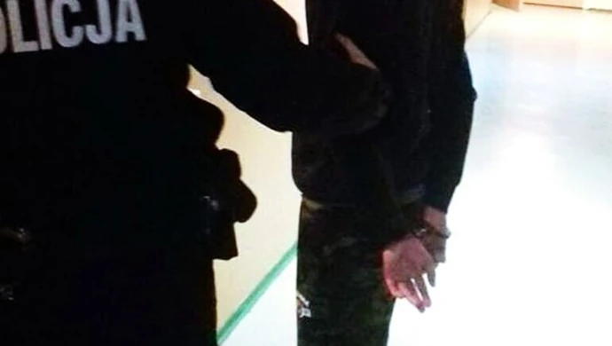 Dostali zarzuty za upojenie alkoholem dwulatka 