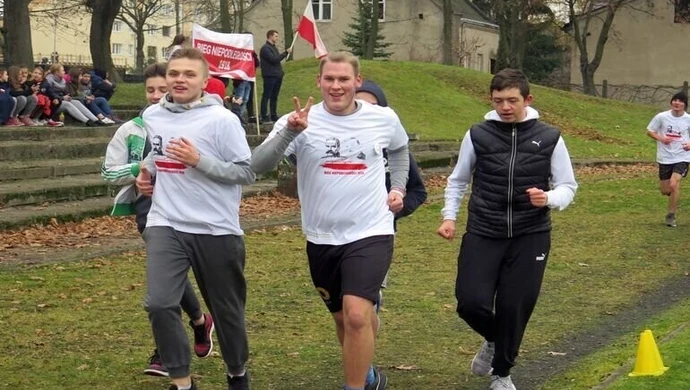 1918 metrów na stulecie niepodległości