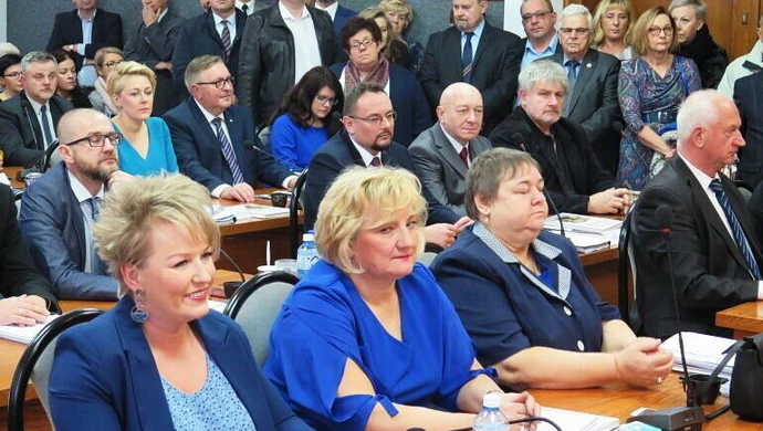 Radni przeniosą się do synagogi?