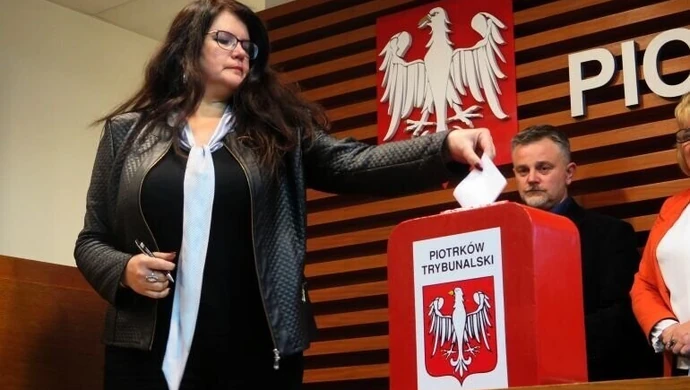 Wybór wiceprzewodniczących Rady i... rozłam w PiS [GALERIA]