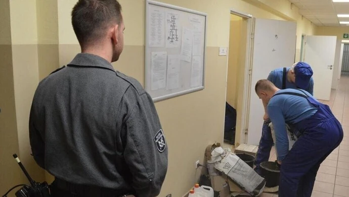 Piotrkowski areszt kształci przyszłych glazurników