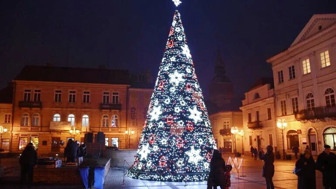 Świąteczny prezent i sanie Mikołaja – w Piotrkowie pojawią się nowe iluminacje 