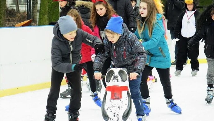 Miejskie lodowisko w Piotrkowie już otwarte 