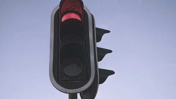 Poważna awaria sygnalizacji na skrzyżowaniu Sikorskiego/Kostromska 