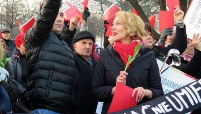 Piotrkowianin wyróżniony za walkę przeciwko przemocy wobec kobiet 