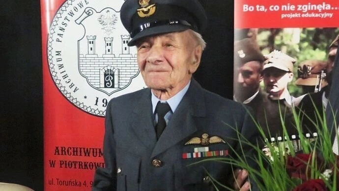 Kapitan pilot John Benett honorowym obywatelem Piotrkowa