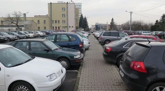 Wielopoziomowe parkowanie przy Urzędzie Miasta? 