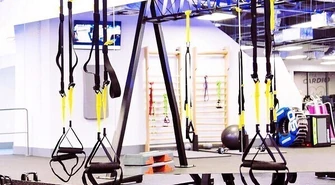 Rozwiążmy odwieczny dylemat &#8211; lepiej ćwiczyć w domu czy na siłowni?