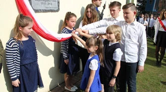 Przekazują pamięć następnym pokoleniom