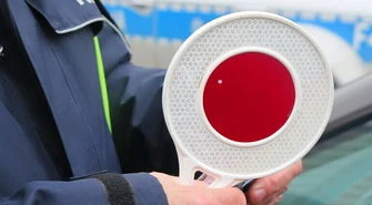 Fałszywy policjant zatrzymywał kierowców 