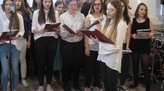 II LO w Piotrkowie zaprezentowało się przed gimnazjalistami