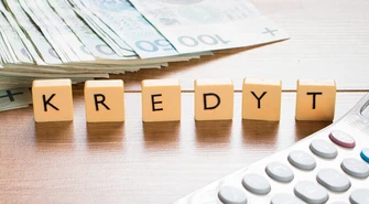 Szybka pożyczka czy kredyt w banku? W czym tkwi przewaga chwilówek?