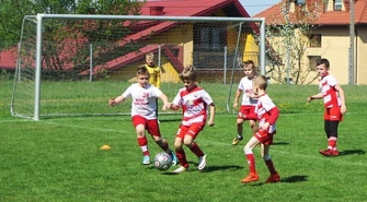 Młodzi adepci piłki nożnej spotkali się w Sulejowie