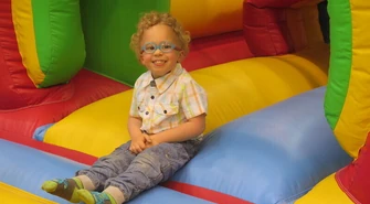 Rodziny zastępcze świętowały w hali Relax