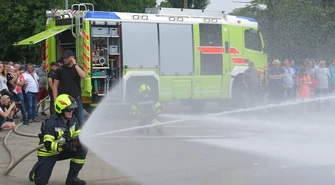 Pokaz sprzętu strażackiego w Moszczenicy