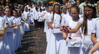 Boże Ciało w Piotrkowie. Procesje na ulicach