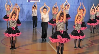 Tancerze z całej Polski rywalizują w Piotrkowie