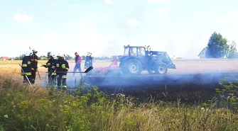 Pożary pól w powiecie. Strażacy apelują o ostrożność