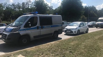 Samochód osobowy zderzył się z radiowozem