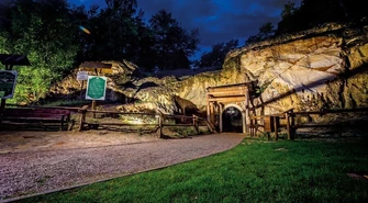 Groty Nagórzyckie - idealne miejsce na upalne dni [video]