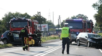 Dwa wypadki na DK 12 między Piotrkowem a Sulejowem 