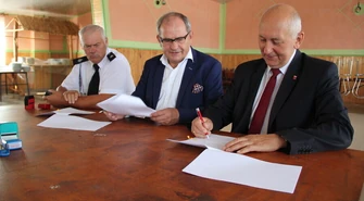 Druhowie z OSP Rękoraj otrzymali dotację z Urzędu Marszałkowskiego