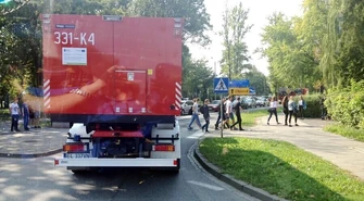 Uczniowie blokują ruch?