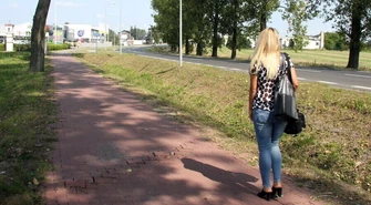 Ścieżka rowerowa na Łódzkiej w złym stanie