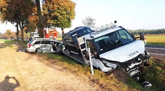 Tragedia na drodze. Nie żyją 3 osoby
