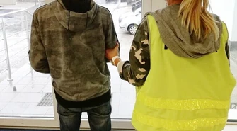 Kradł i prowadził samochód bez uprawnień. 31-letni piotrkowianin aresztowany 