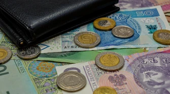 Pożyczka ratalna &#8211; kiedy opłaca się bardziej od chwilówki?