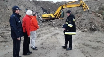 Są zarzuty za nielegalne składowanie śmieci w kopalni w Lewkówce 