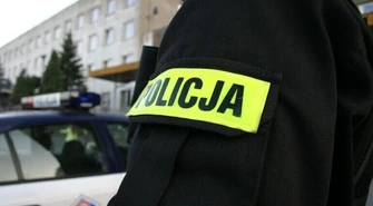 Rzucił się na maskę audi. Był pod wpływem narkotyków? 