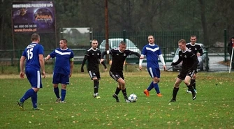 Trudne wyjazdowe mecze piotrkowskich piłkarzy