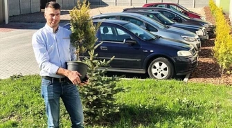 Dużo zieleni na nowym parkingu w Wolborzu