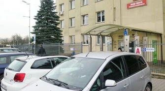 Referaty magistratu przeprowadzają się na Szkolną 