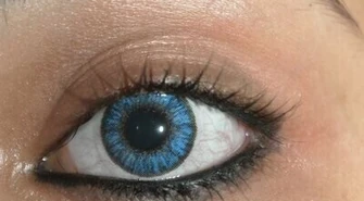 Soczewki kontaktowe kolorowe - czy działają jak zwykłe soczewki?