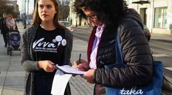 Zbiórka podpisów na ulicach Piotrkowa. Viva znów broni zwierząt 