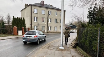 Słup na środku chodnika będzie przestawiony