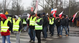 DK 12 w Przygłowie zablokowana. Rolnicy protestują