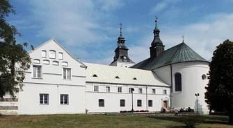 Kradzież w klasztorze Bernardynów. 37-latek zabrał dzieciom konsolę do gier 